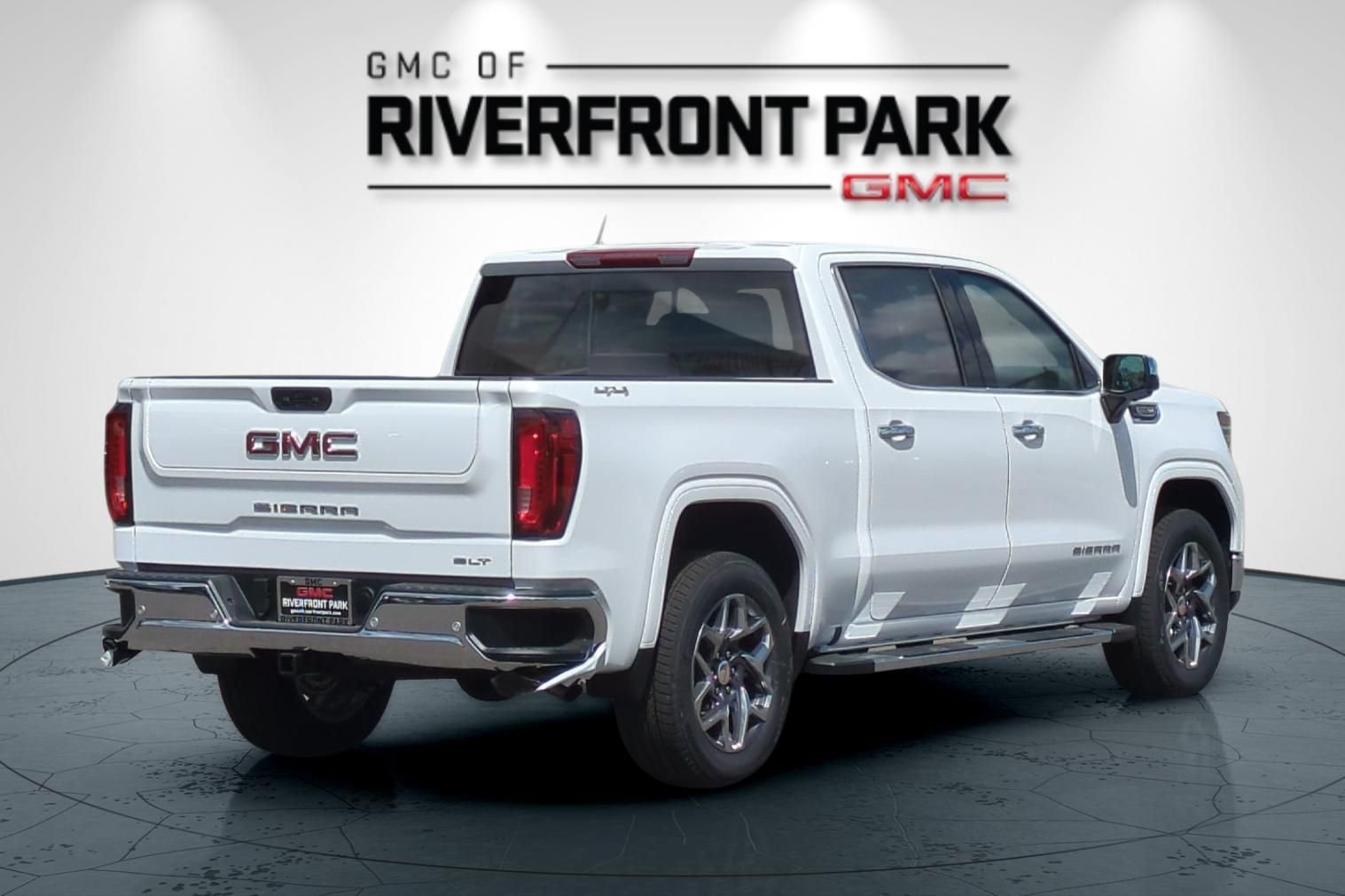 New 2026 GMC Sierra 1500 SLT w/ SLT Premium Plus Package AWD/4WD image 3
