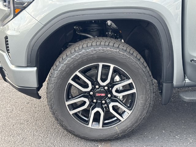 New 2026 GMC Sierra 1500 AT4 w/ AT4 Premium Package AWD/4WD image 27