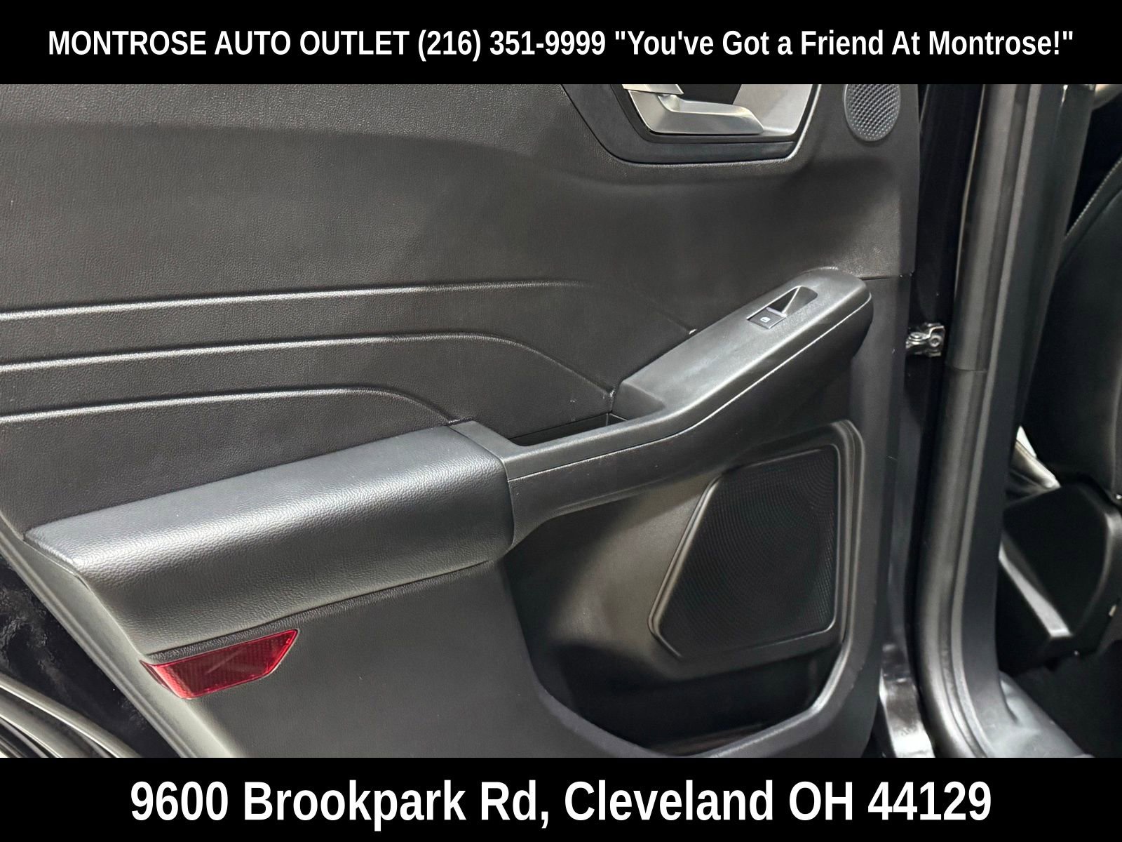 Used 2022 Ford Escape Titanium w/ Titanium Premium Package image 33