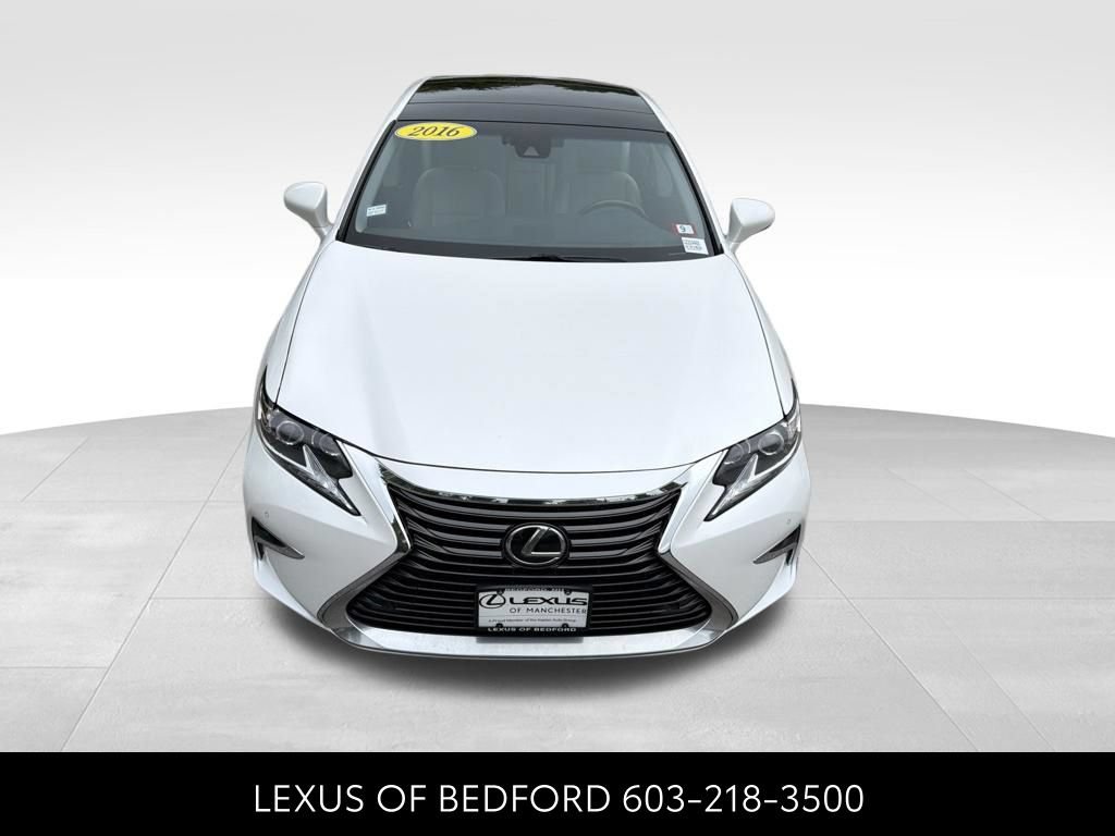 Used 2016 Lexus ES 350 w/ Luxury Package w/Wood Trim FWD image 2