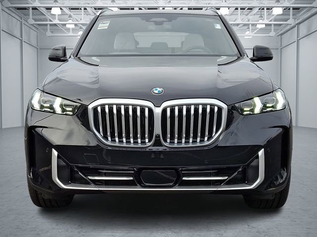 Certified 2026 BMW X5 xDrive40i AWD/4WD image 2