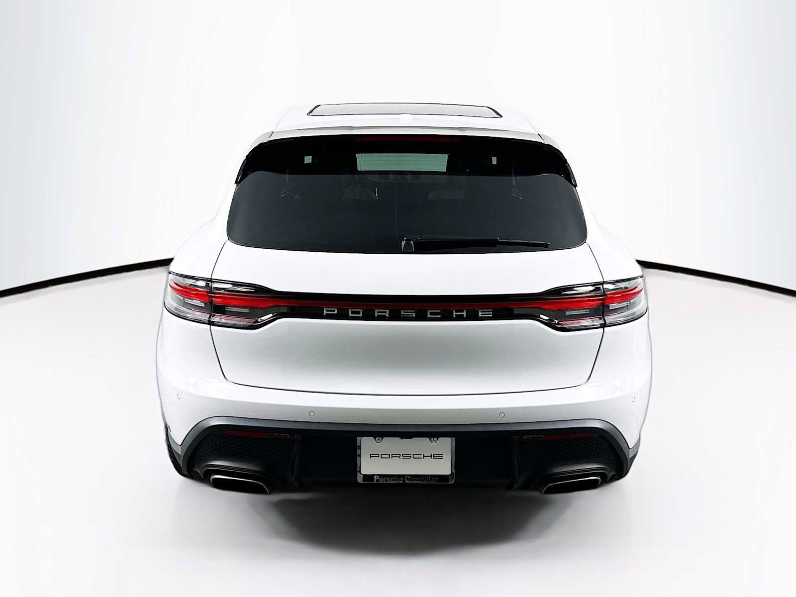 New 2026 Porsche Macan AWD/4WD image 10