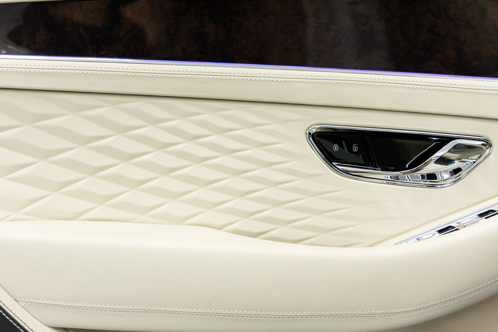 New 2026 Bentley Continental GT Azure AWD/4WD image 39