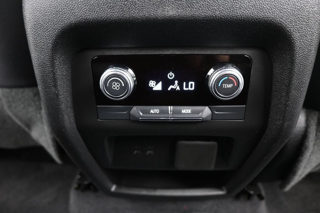 Used 2025 GMC Acadia Elevation w/ Elevation Premium Package AWD/4WD image 22
