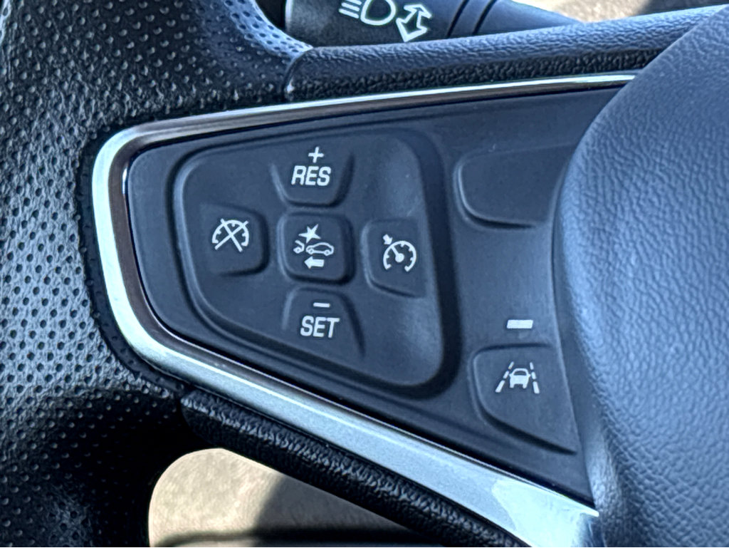 Used 2024 Chevrolet Malibu LT image 16