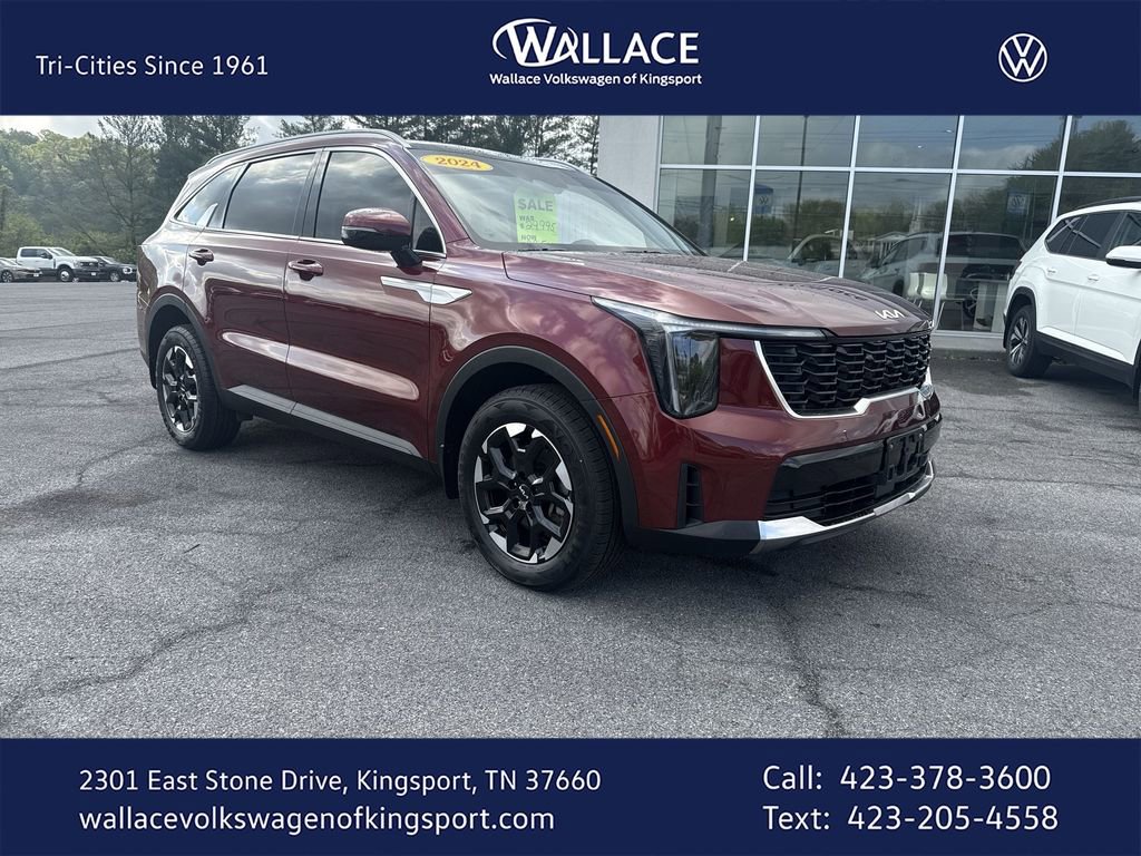 Used 2024 Kia Sorento S w/ Panoramic Sunroof Package