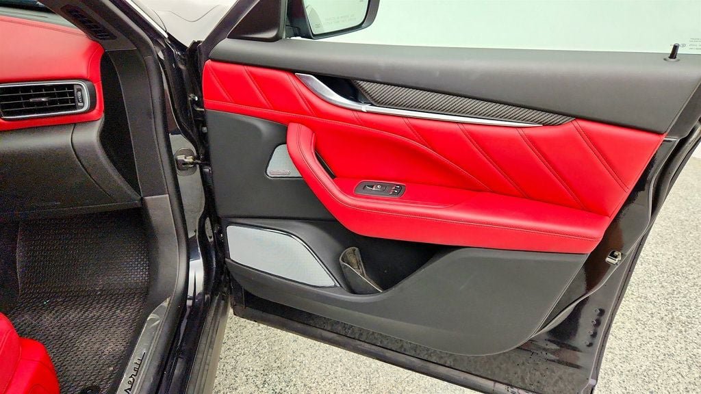 Used 2019 Maserati Levante S GranSport AWD/4WD image 28