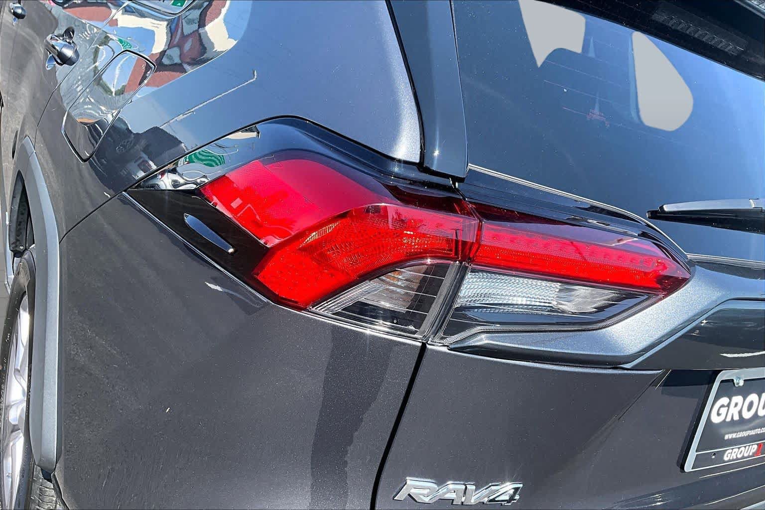 Used 2025 Toyota RAV4 XLE AWD/4WD image 29