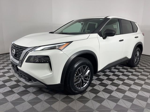 Used 2023 Nissan Rogue S FWD image 6