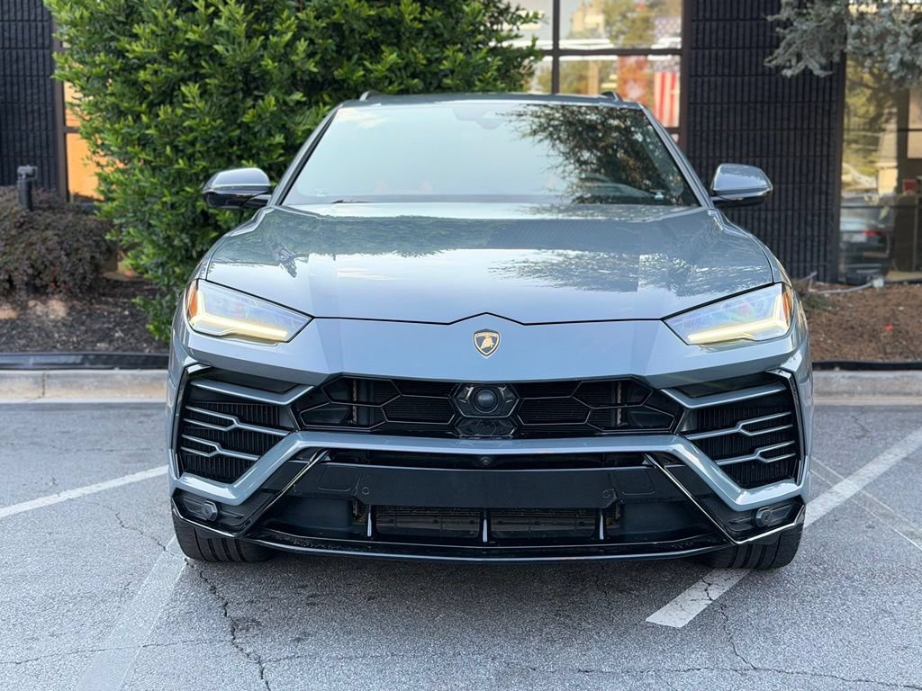 Used 2022 Lamborghini Urus AWD/4WD image 3
