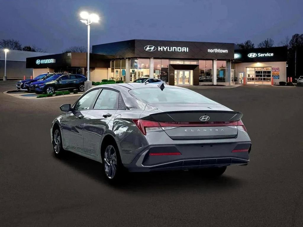 New 2026 Hyundai Elantra Sport FWD image 5