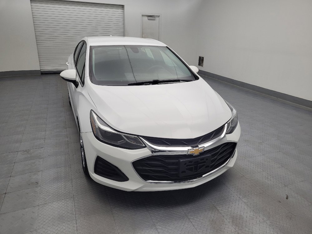Used 2019 Chevrolet Cruze LT FWD image 14