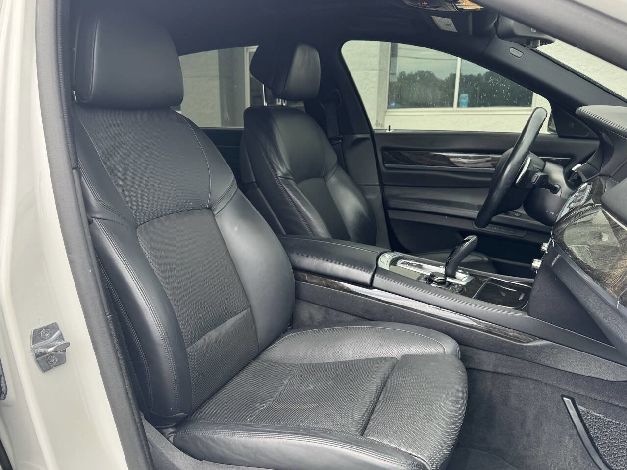 Used 2013 BMW 750Li RWD image 10