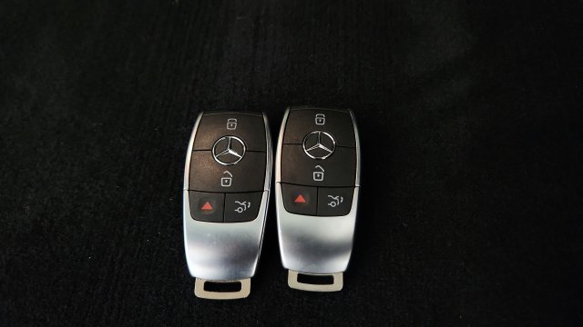 Used 2024 Mercedes-Benz GLE 450 4MATIC image 90