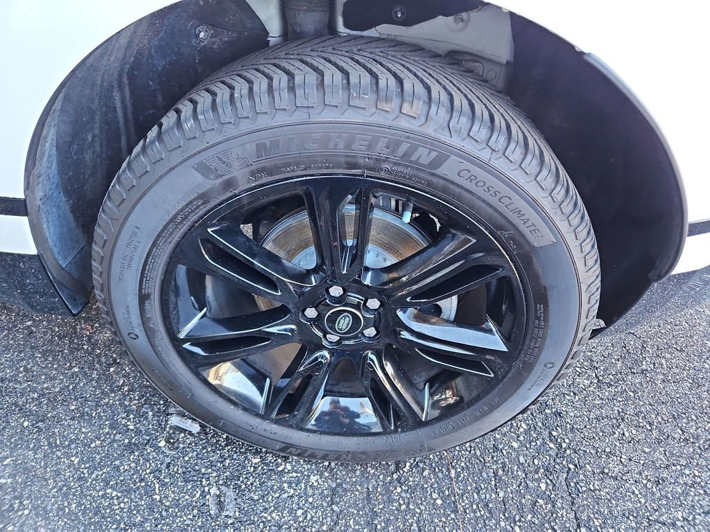 Used 2023 Land Rover Range Rover Velar R-Dynamic S image 33