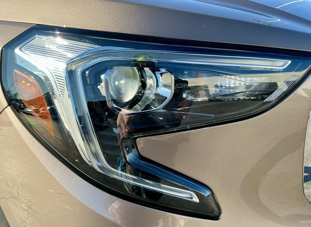 Used 2018 GMC Terrain SLT image 8