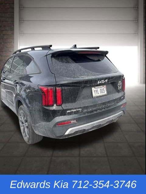 Used 2023 Kia Sorento SX Prestige image 16