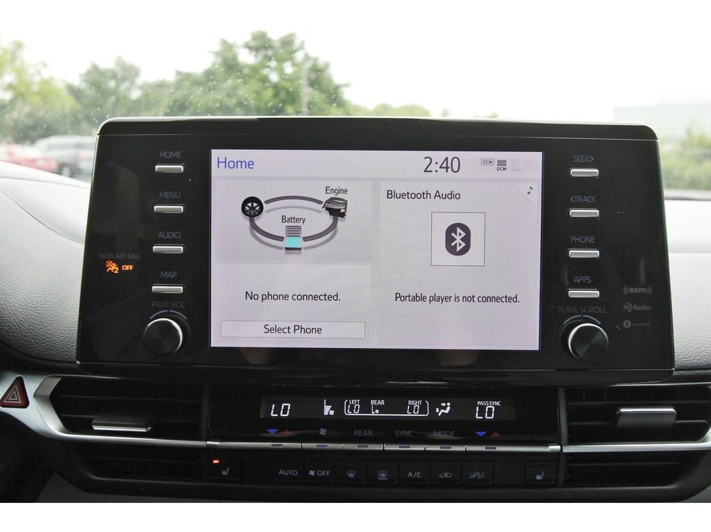 Used 2023 Toyota Sienna XLE image 28