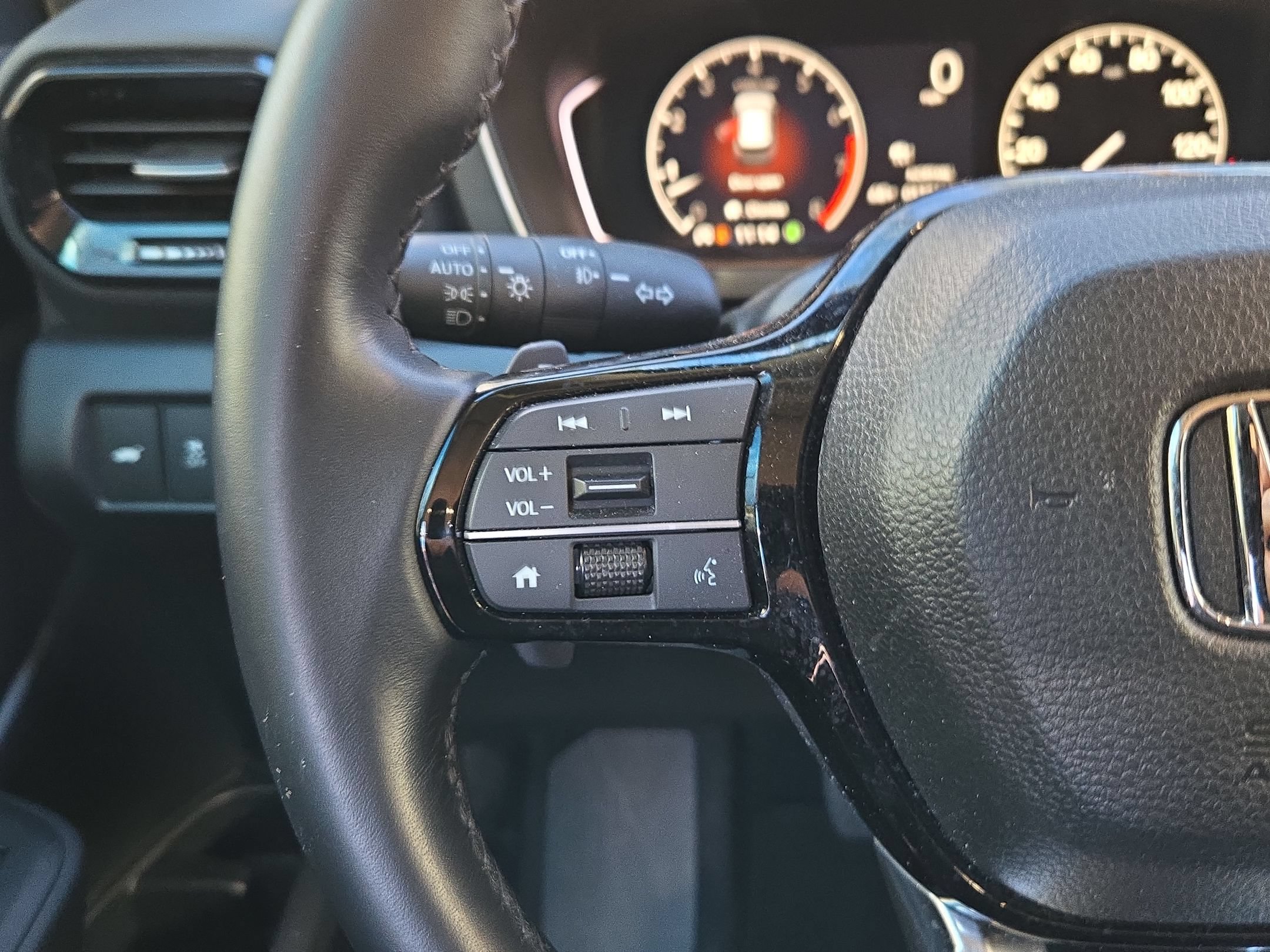 Used 2025 Honda Pilot EX-L image 21