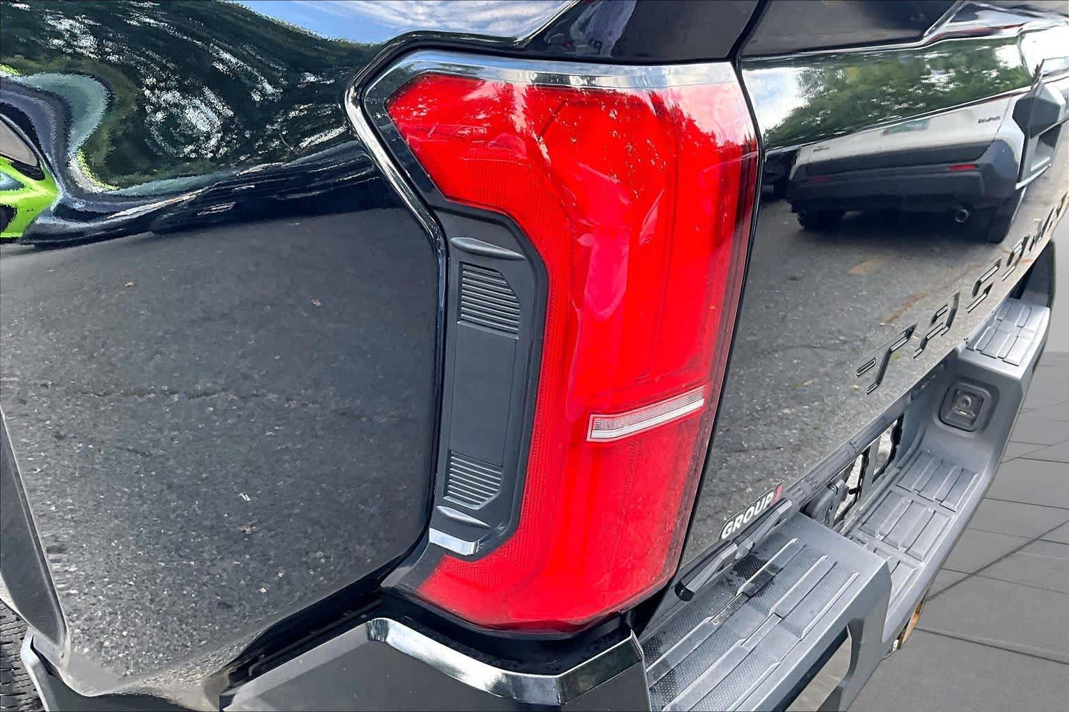 Certified 2024 Toyota Tacoma SR5 AWD/4WD image 26