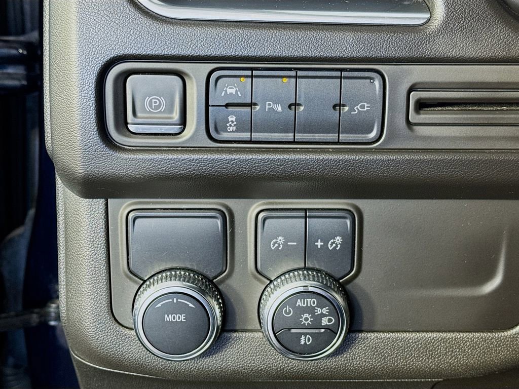 Used 2021 GMC Yukon SLT w/ SLT Premium Package image 10