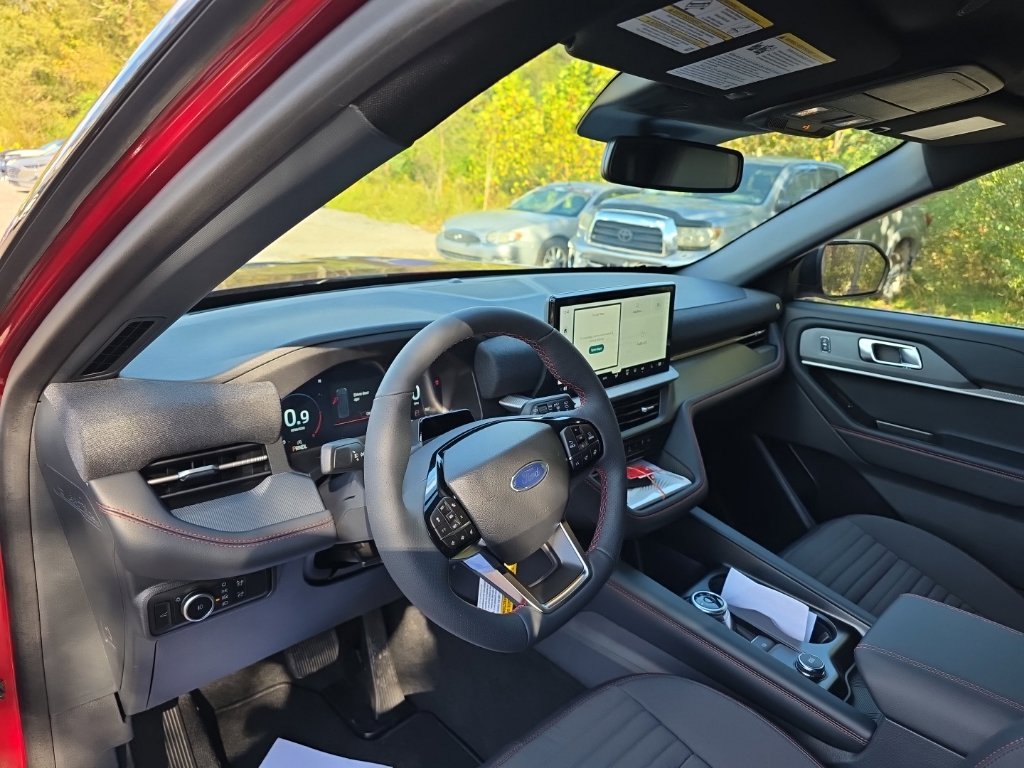 New 2027 Ford Explorer ST-Line w/ Premium Package AWD/4WD image 12