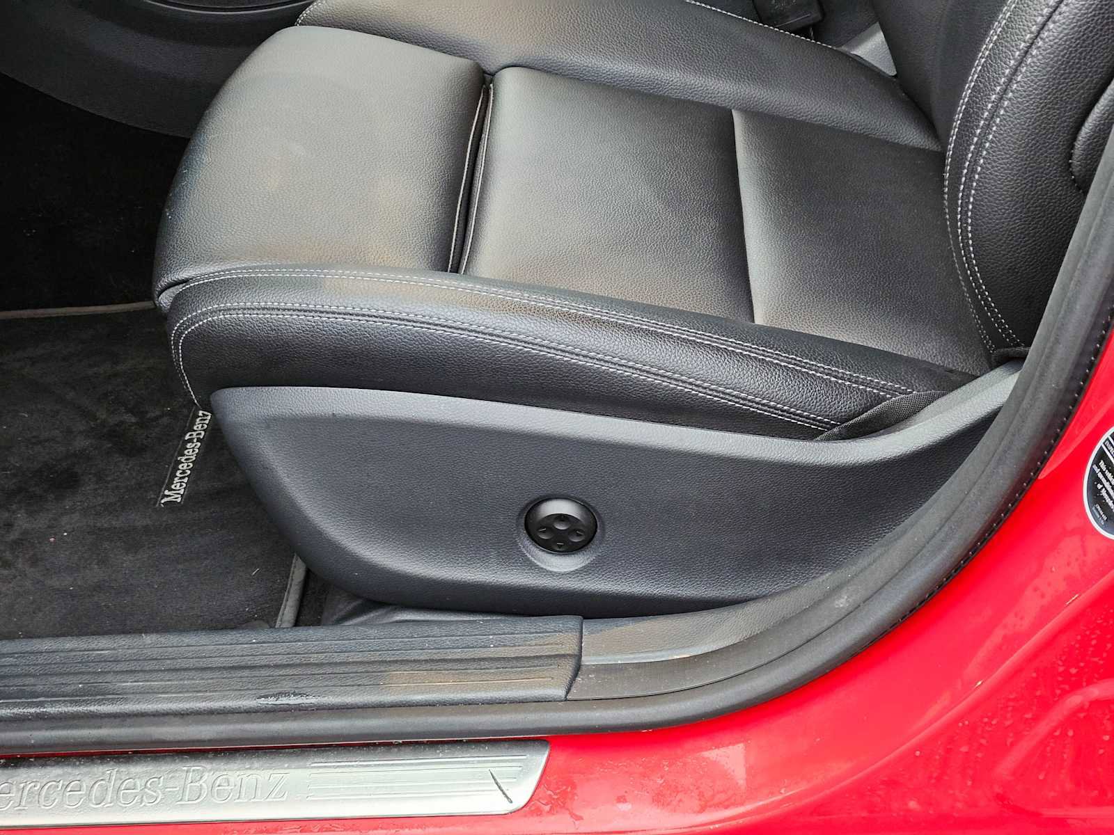 Used 2018 Mercedes-Benz CLA 250 4MATIC image 23