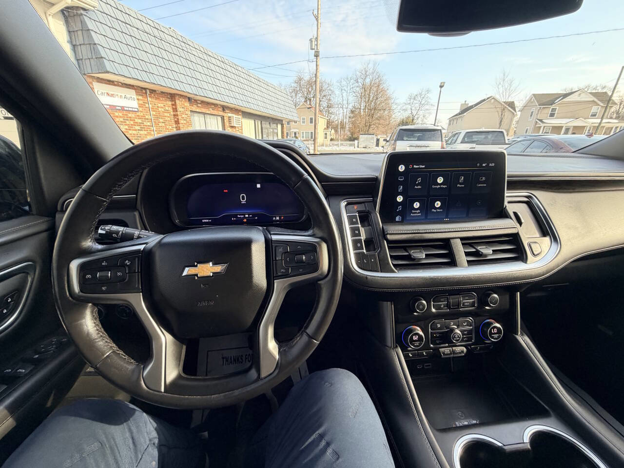 Used 2022 Chevrolet Suburban LT image 4