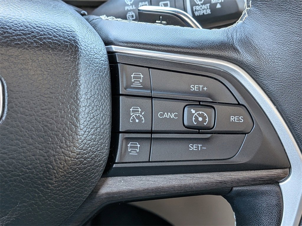 Used 2022 Jeep Grand Cherokee L Limited image 27