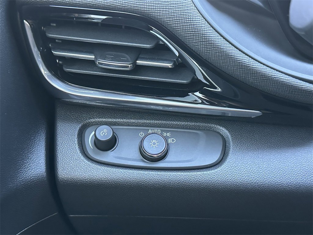 Used 2024 Buick Envista Sport Touring w/ Convenience I Package image 23