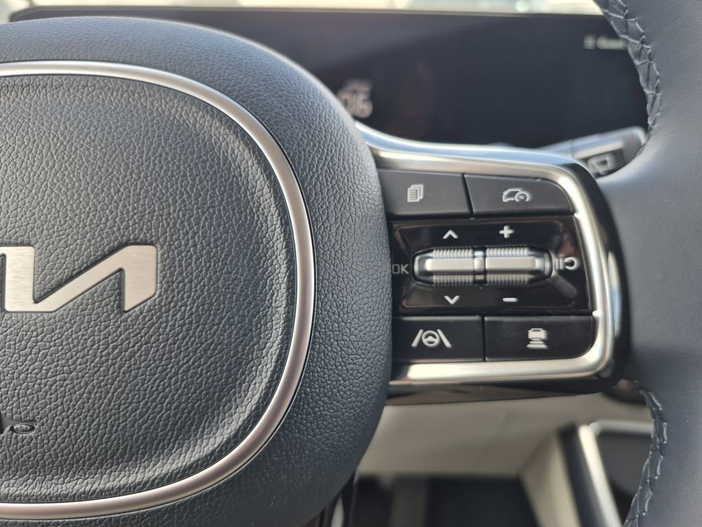 New 2026 Kia Carnival EX FWD image 19