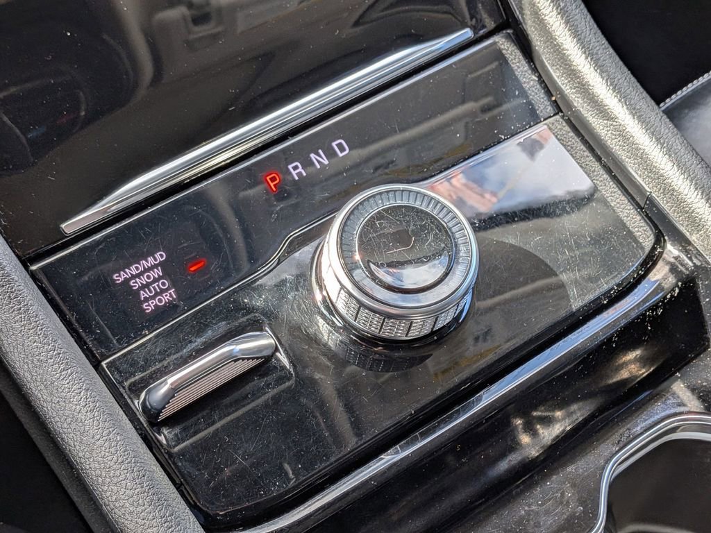 Certified 2023 Jeep Grand Cherokee L Limited w/ Black Appearance Package image 17