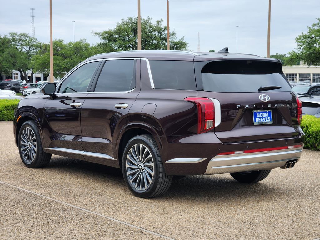 Used 2024 Hyundai Palisade Calligraphy FWD image 5
