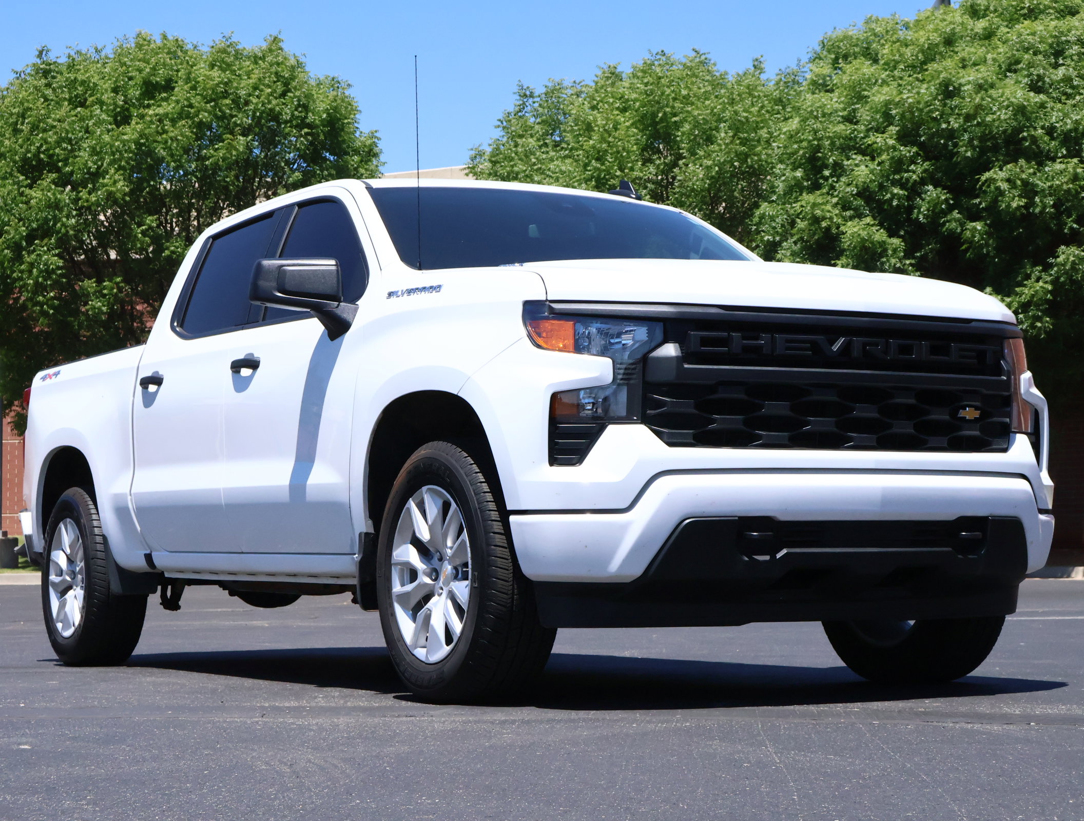 New 2026 Chevrolet Silverado 1500 Custom AWD/4WD video 1