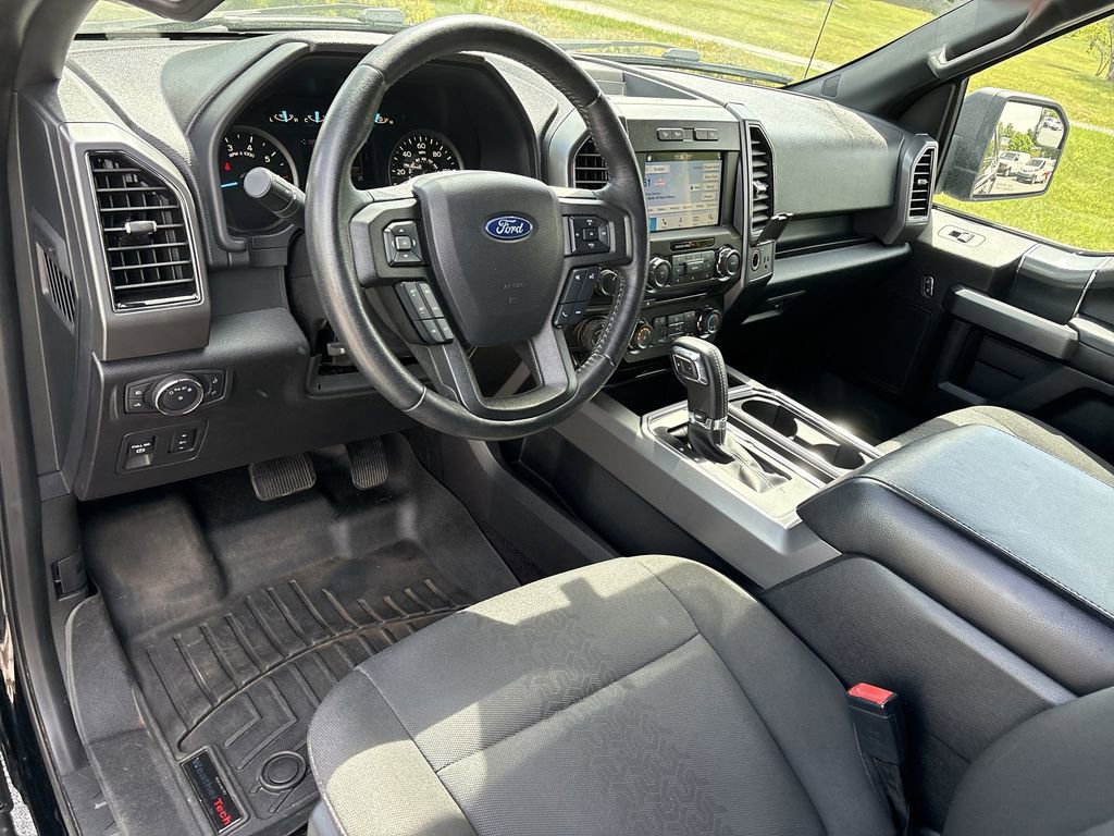 Used 2018 Ford F150 XLT w/ Equipment Group 302A Luxury AWD/4WD image 11