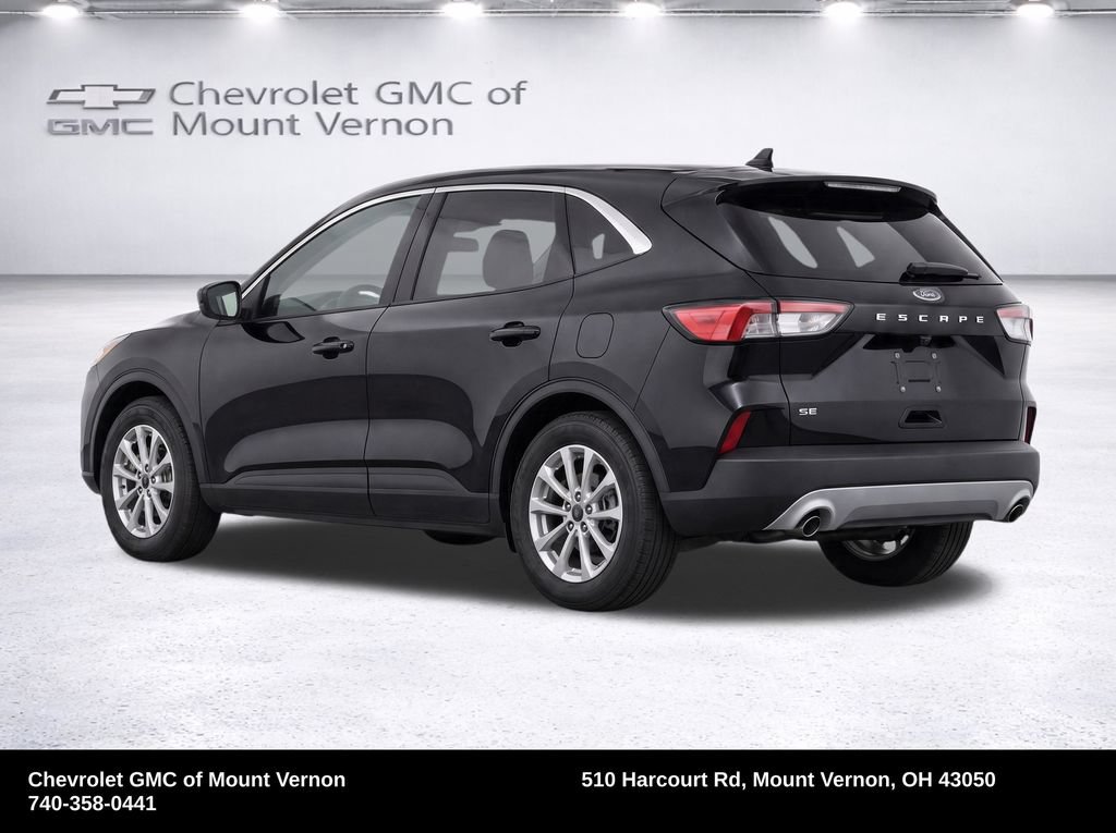Used 2021 Ford Escape SE FWD image 3