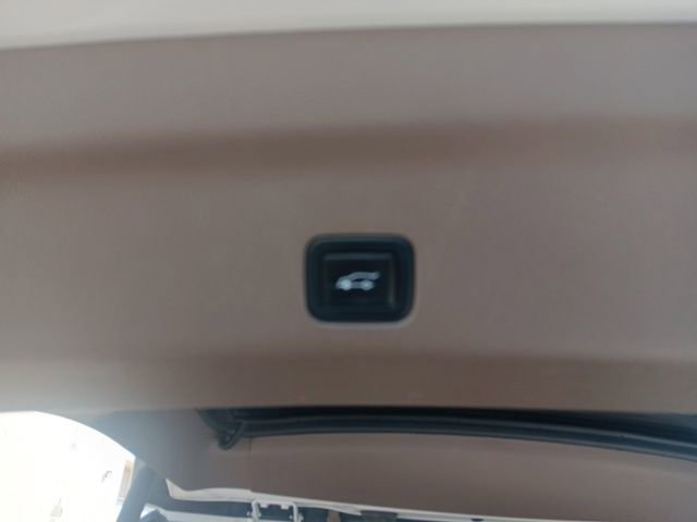 Used 2021 GMC Yukon XL Denali w/ LPO, Illumination Package image 26