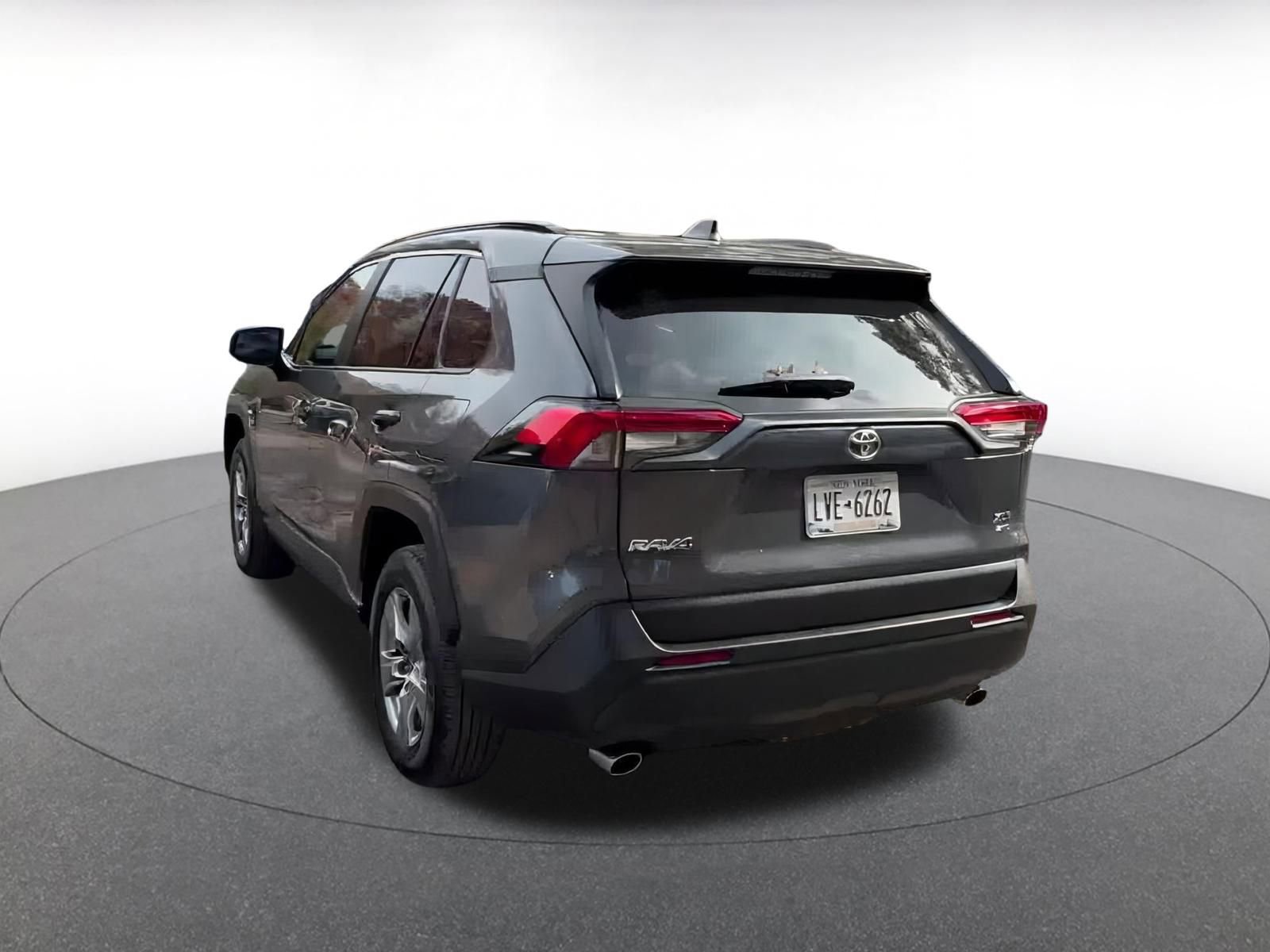 Used 2025 Toyota RAV4 XLE image 11