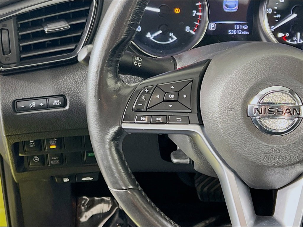 Used 2017 Nissan Rogue Sport SL w/ SL Premium Package image 10