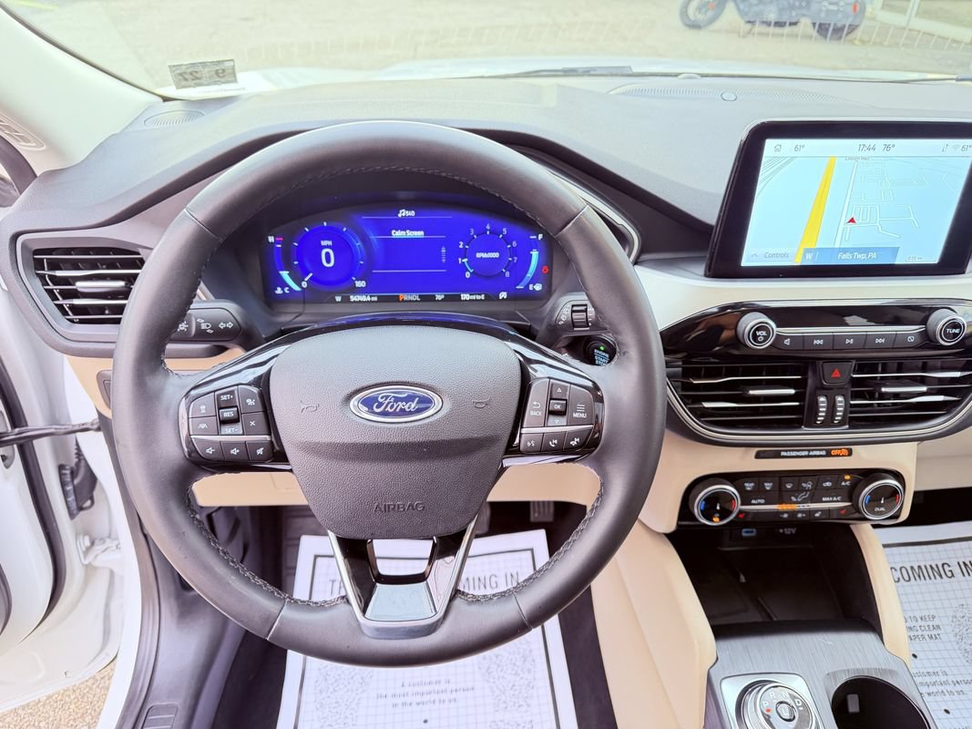 Used 2022 Ford Escape SEL w/ Technology Package AWD/4WD image 18