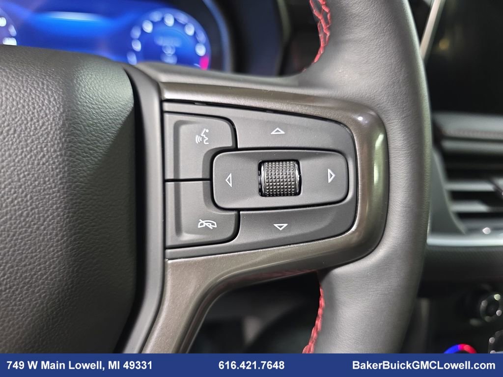 Used 2024 Chevrolet Suburban RST w/ Luxury Package image 18