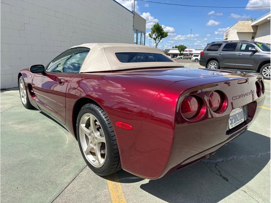 Used 2003 Chevrolet Corvette Coupe w/ Preferred Equipment Group1 RWD image 9