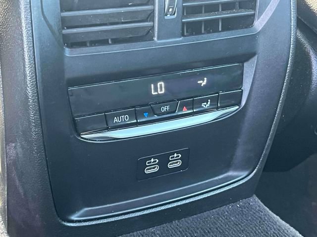 Used 2025 BMW 330i xDrive Sedan AWD/4WD image 21