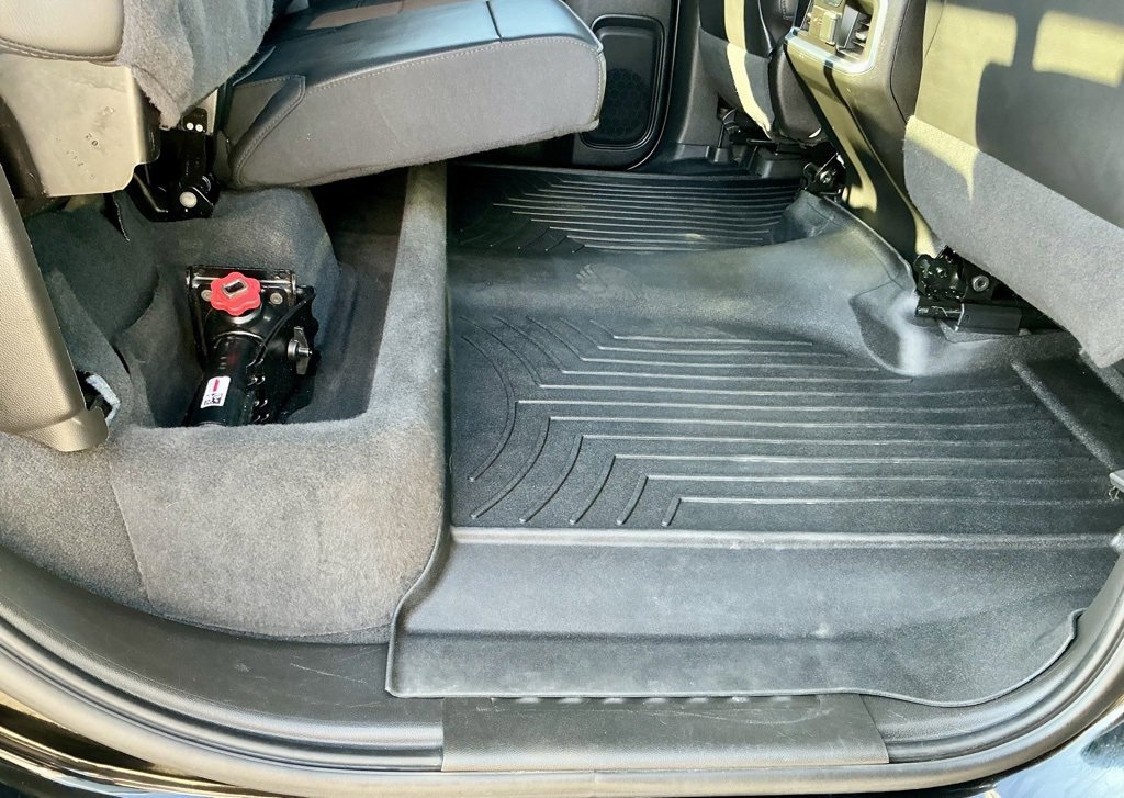 Used 2021 Chevrolet Silverado 1500 High Country w/ Technology Package image 25