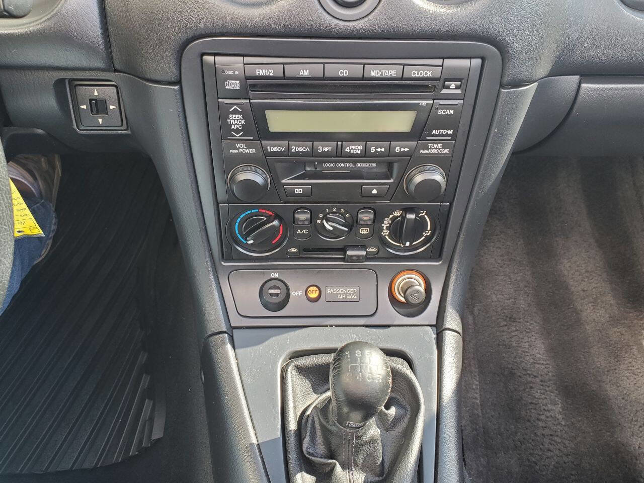 Used 2001 MAZDA MX-5 Miata LS RWD image 16