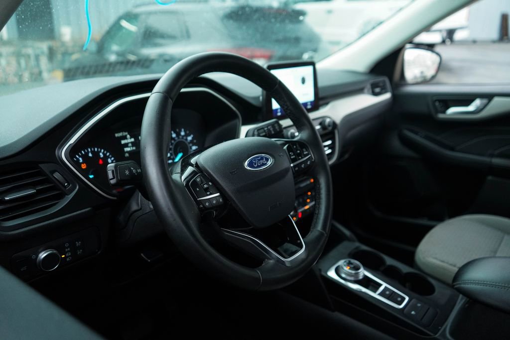 Used 2021 Ford Escape SE w/ Convenience Package image 7
