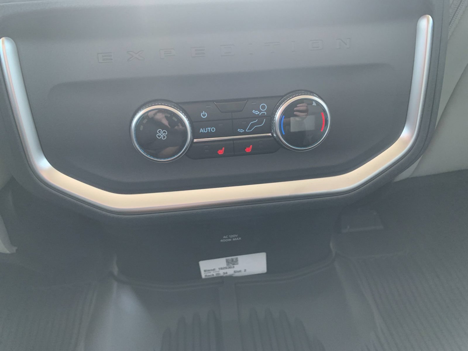 New 2027 Ford Expedition Platinum RWD image 14