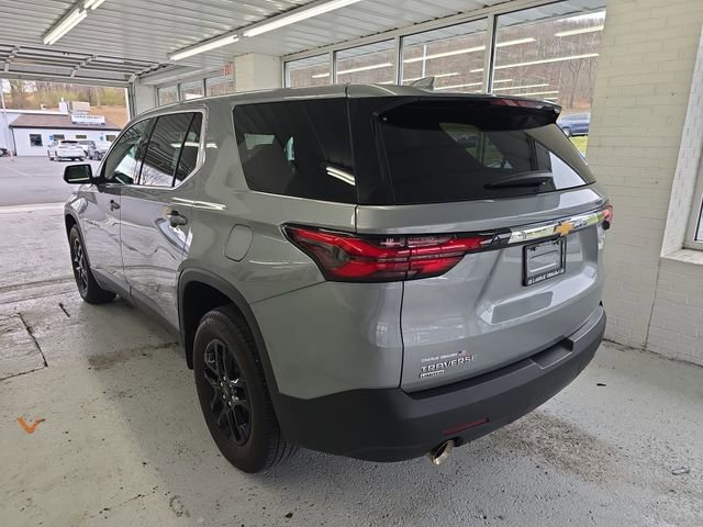 Certified 2024 Chevrolet Traverse LS w/ Safety Package FWD image 3