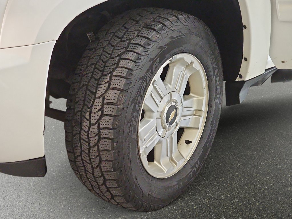Used 2013 Chevrolet Tahoe LT w/ Suspension Package, Off-Road AWD/4WD image 32