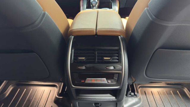 Used 2021 BMW X5 sDrive40i w/ Premium Package RWD image 16